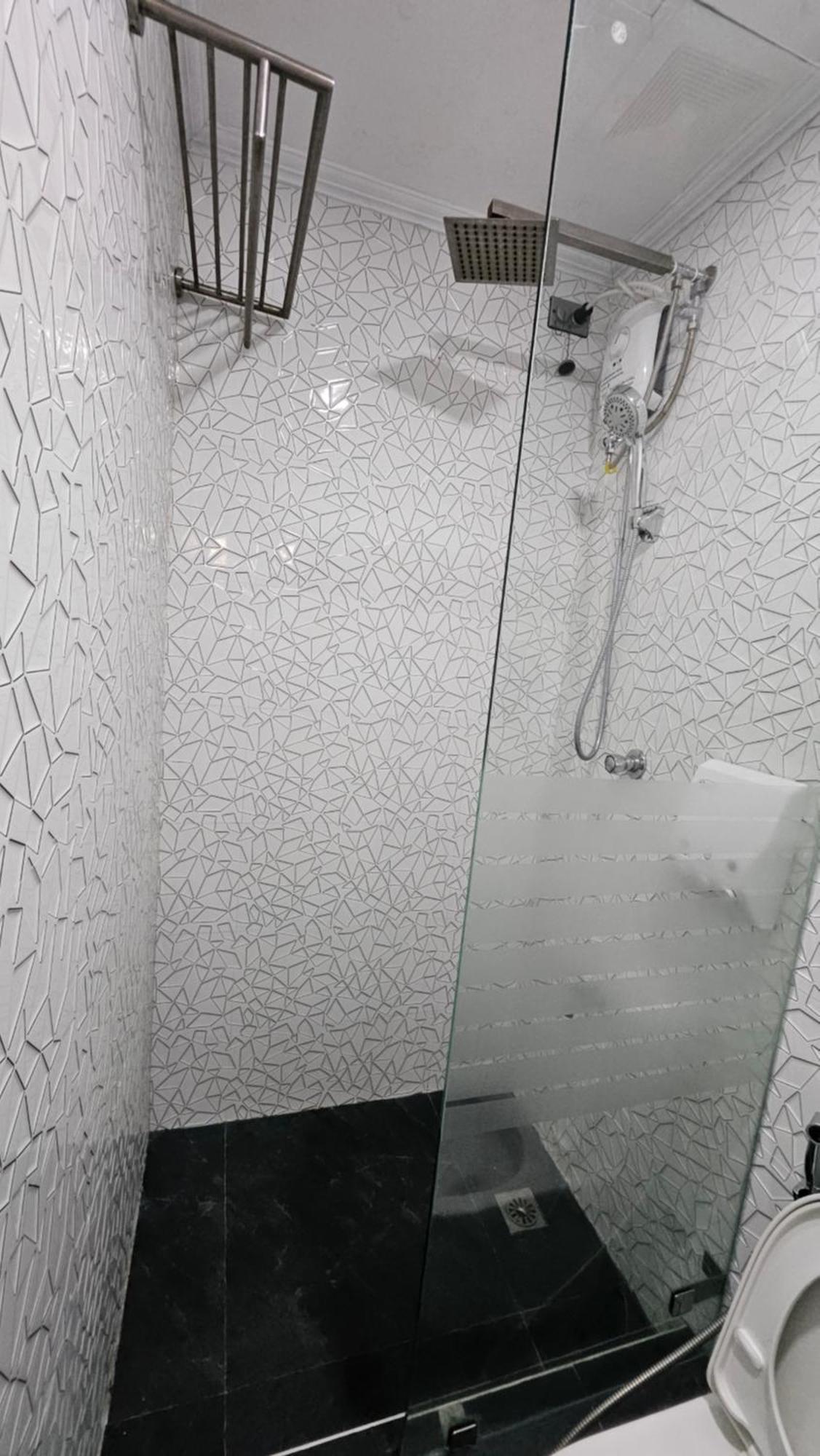 Cozy 2Br Staycation With Balcony Chateau Elysee For 4-6 Pax Paranaque City Екстериор снимка