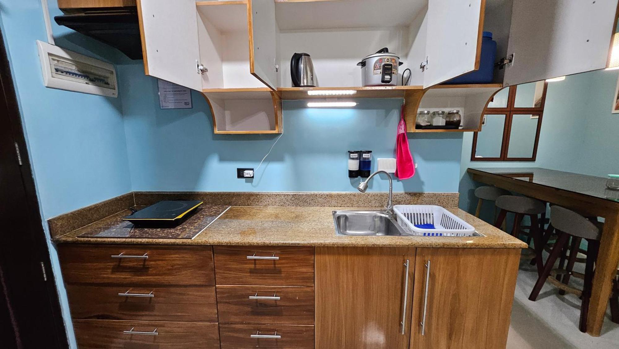 Cozy 2Br Staycation With Balcony Chateau Elysee For 4-6 Pax Paranaque City Екстериор снимка
